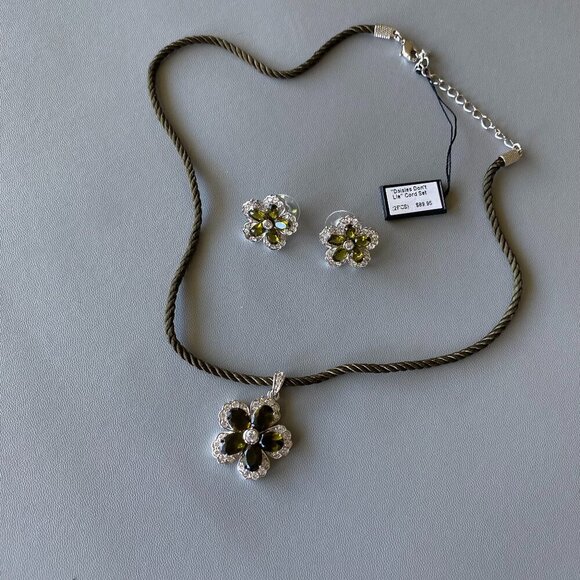 FAC Olive Green Crystal Necklace & Earrings Set NWT - Picture 2 of 9